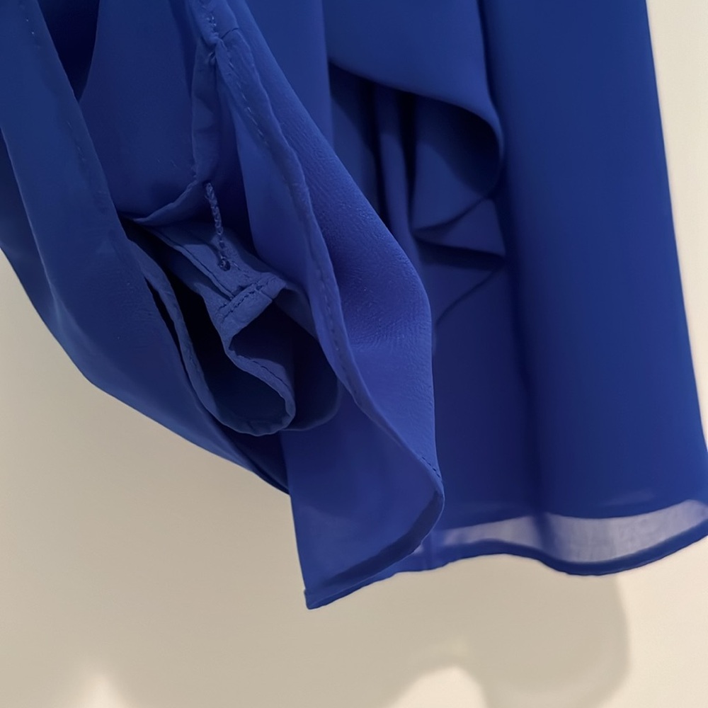 NWOTs Calvin Klein Royal Blue Chiffon Blouse Size Small - Picture 3 of 5